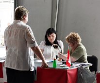 Экспертиза домашних кошек у Nicole Laporte Menweg, судьи из Канады. Всемирная выставка кошек 2009 в г. Самара Всемирная выставка кошек 2009 в г. Самара